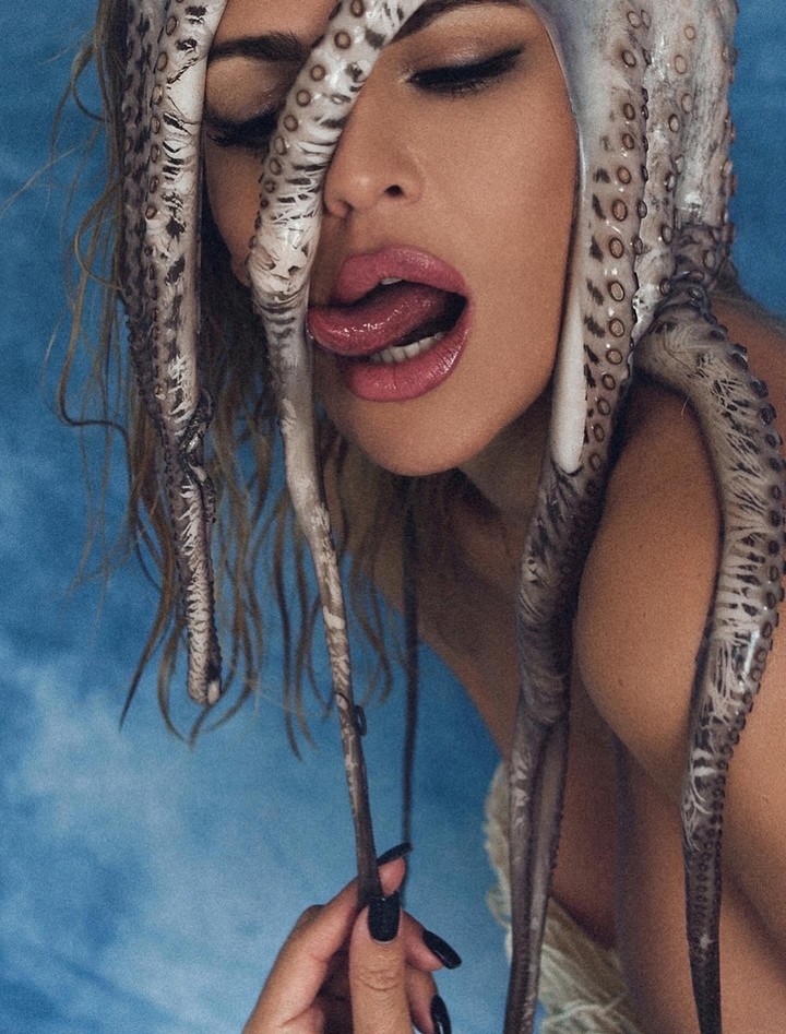 .