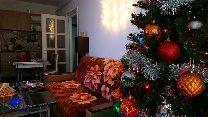 home ^