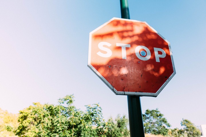 STOP