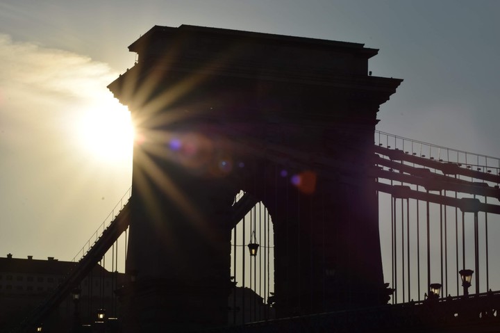 Chain bridge