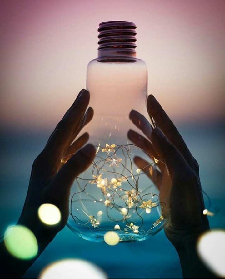 enlightening​ bulb