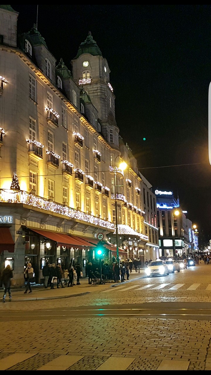 Karl Johans Gate and Grand hotel