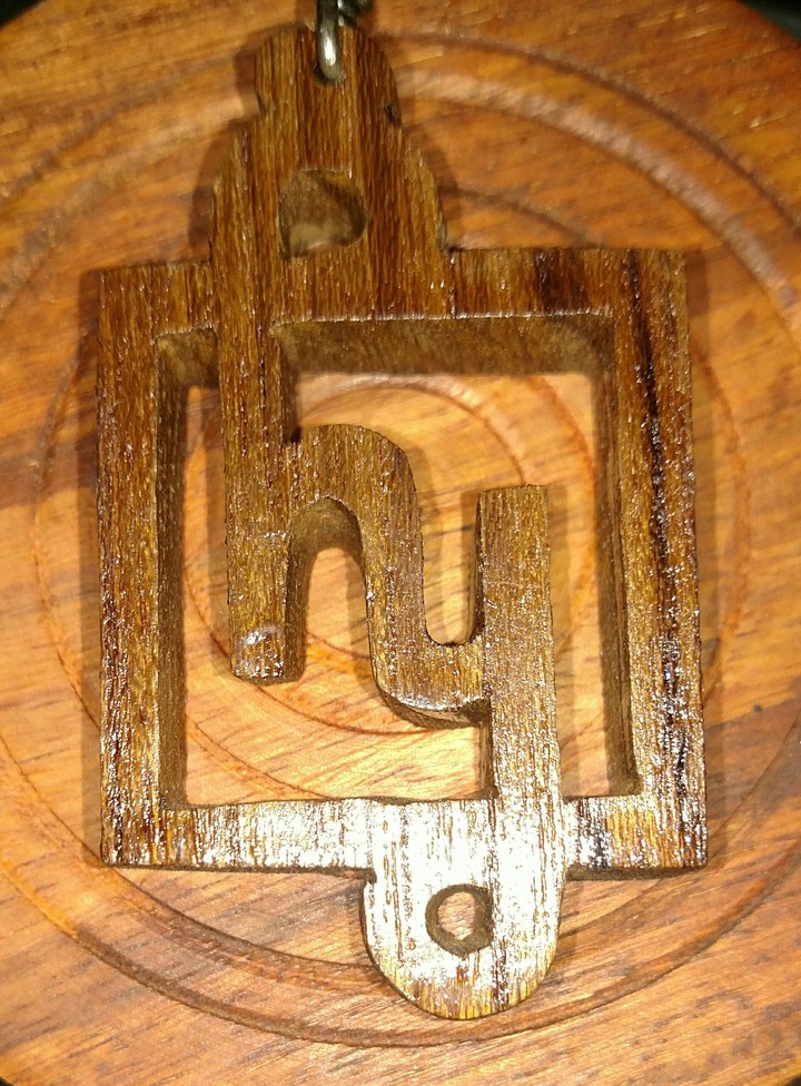 H Y logo