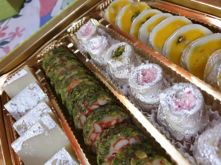 delicious Indian sweets for you.??