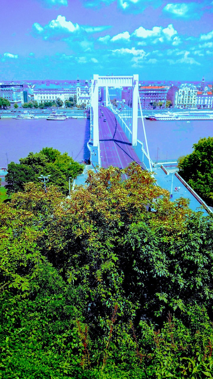 BEAUTIFUL BUDAPEST