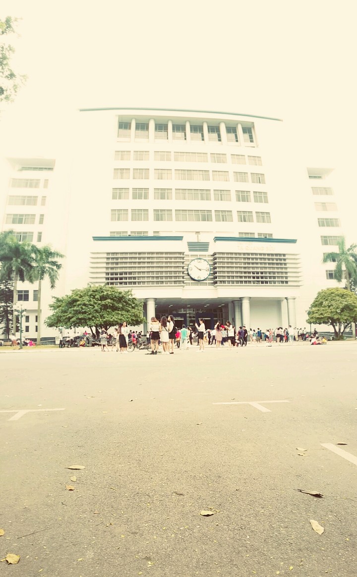Thư viện Tạ Quang Bửu