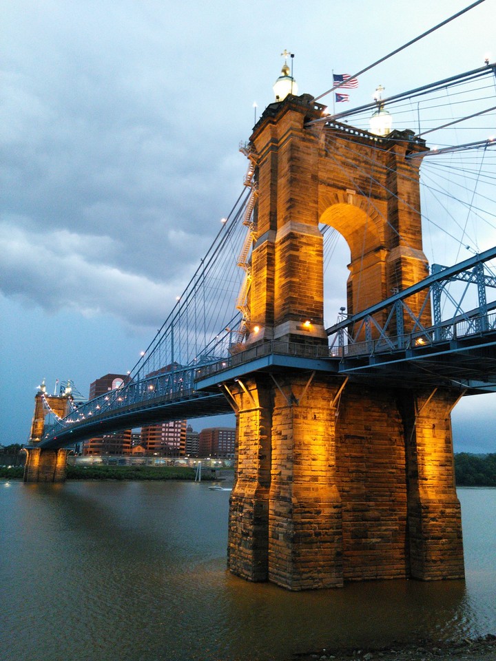 city bridge