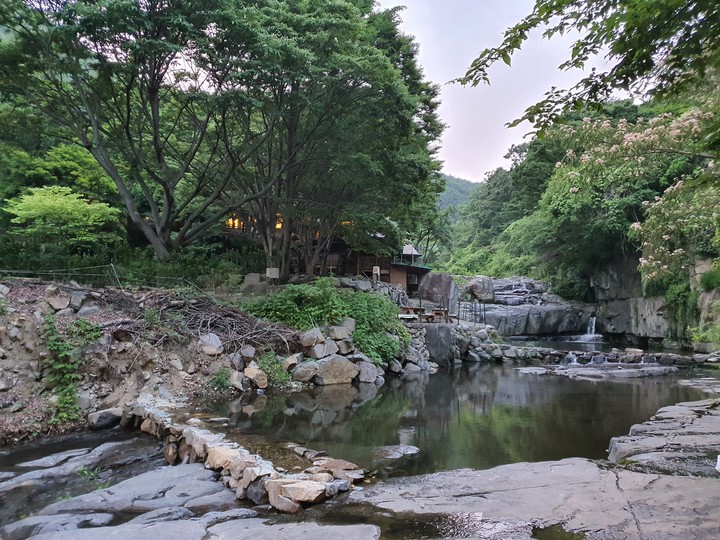 고즈넉한 계곡풍경