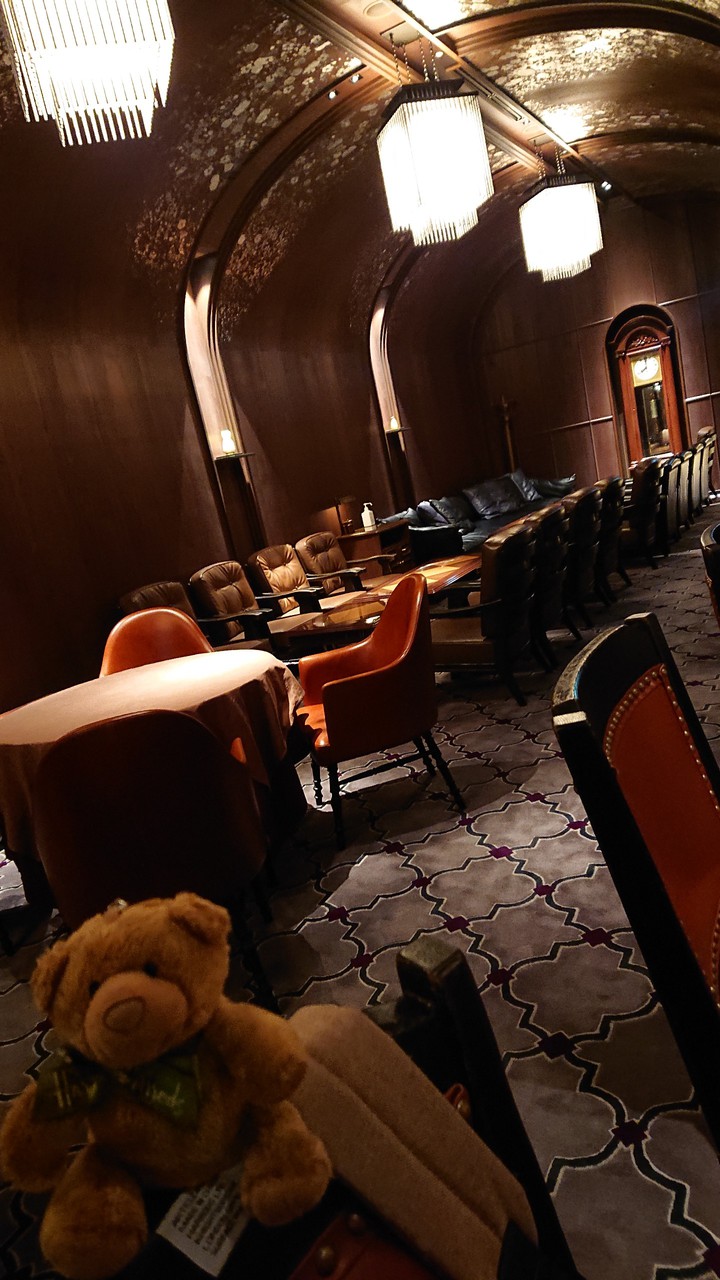 bar