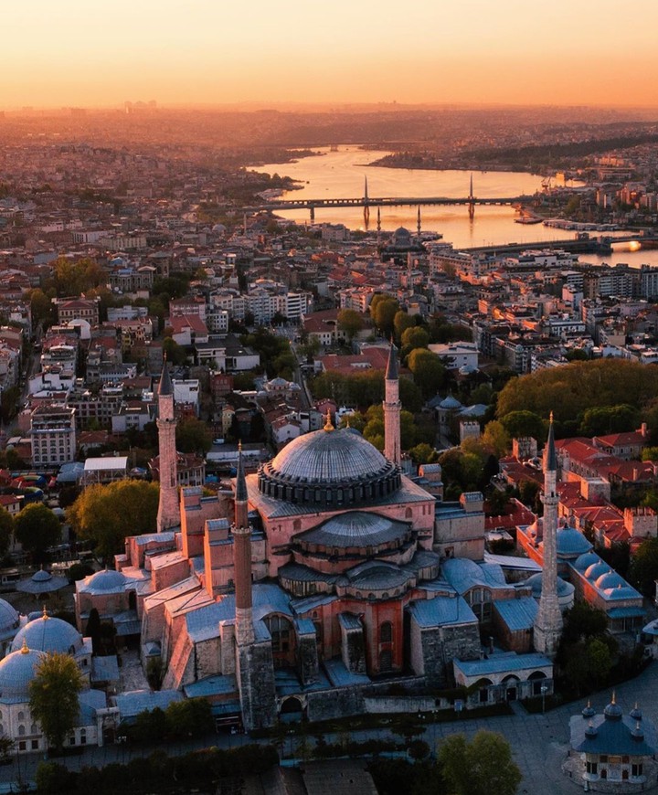 fikrimin ince güllü ayasofya
