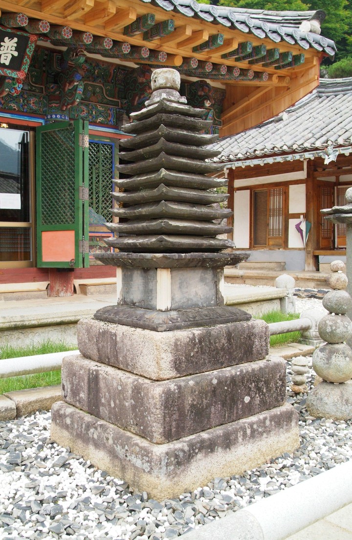 Hwaomsa Temple