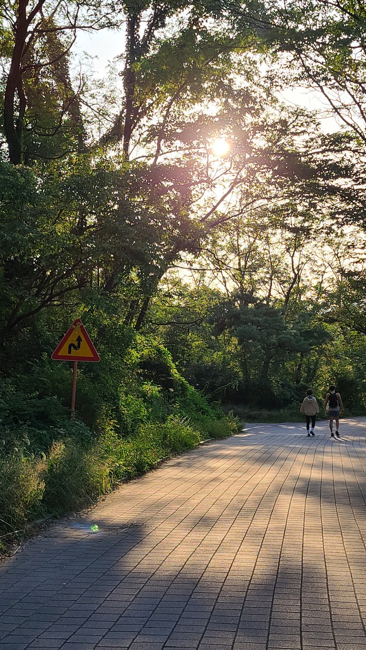 Bukhansan paved road