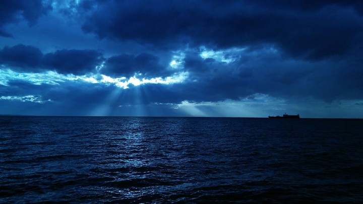 The darkerblue shades of thessaloniki...