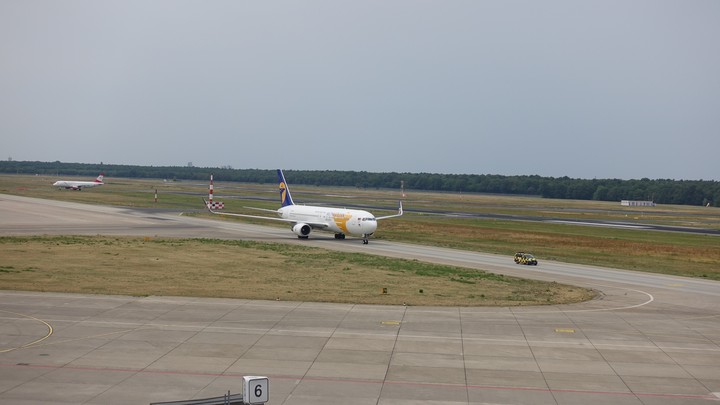 Airplane Flugzeug Aircraft Plane