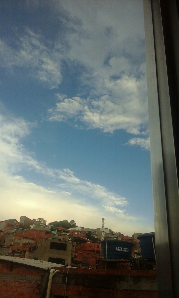 o azul do céu