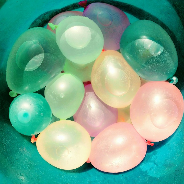 WATER BALLOONS !!!!!! ⭐