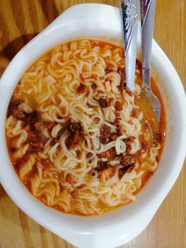 MAGGIE CURRY MEE