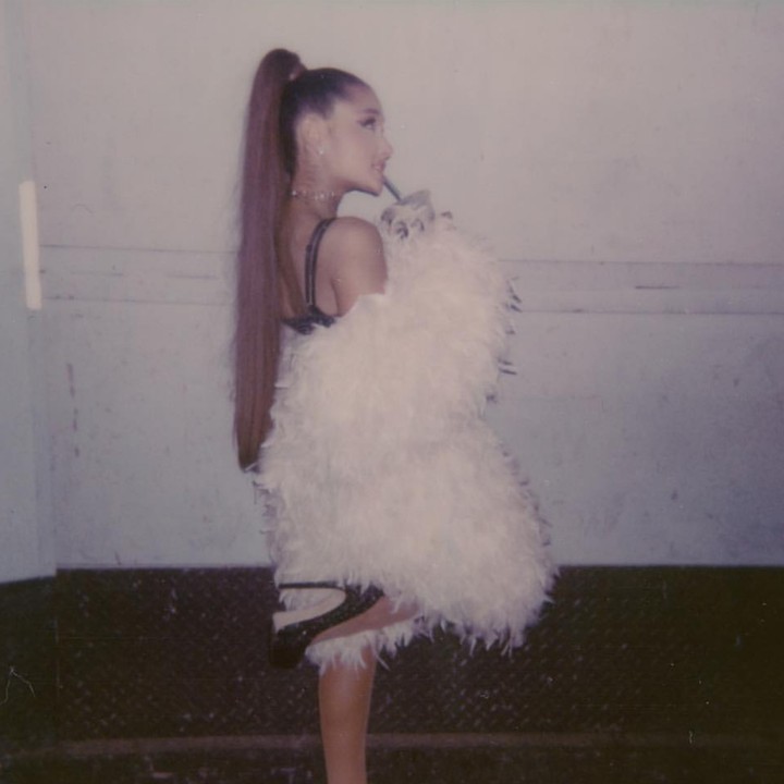 Starbucks Ariana Grande... ??