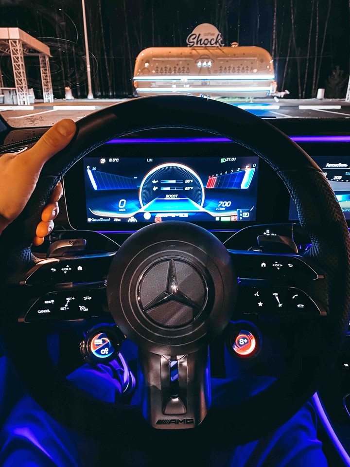 салон Mercedes