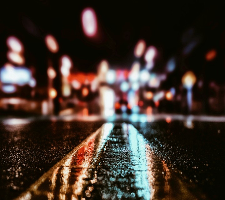 21:00