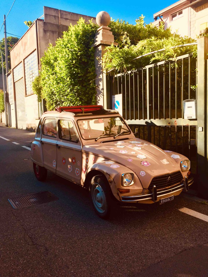 Happy vintage car