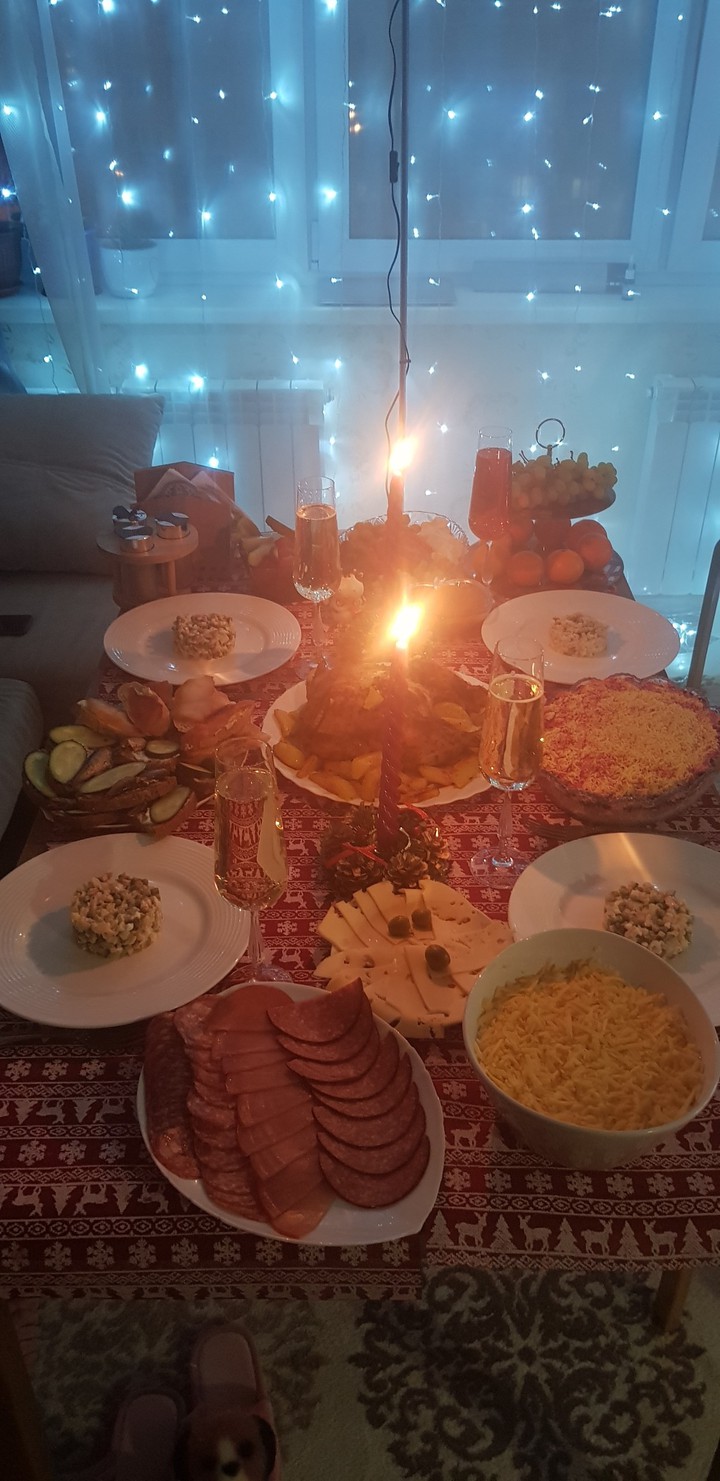 стол