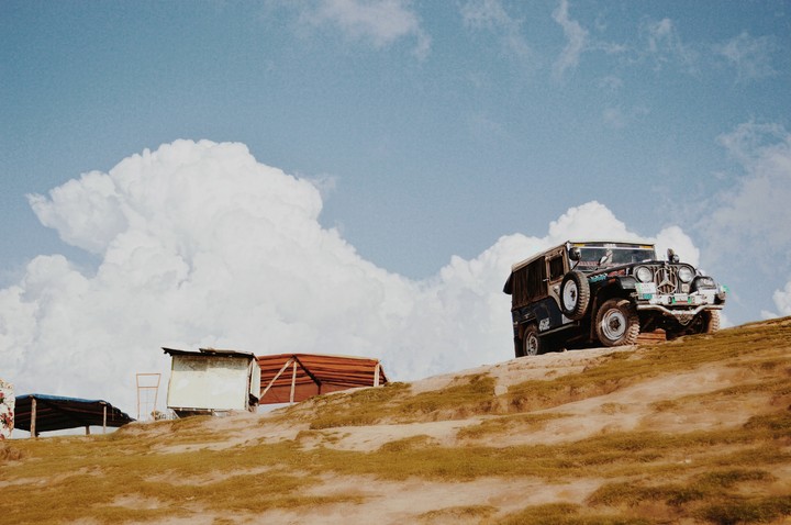 JeepAtPeak
