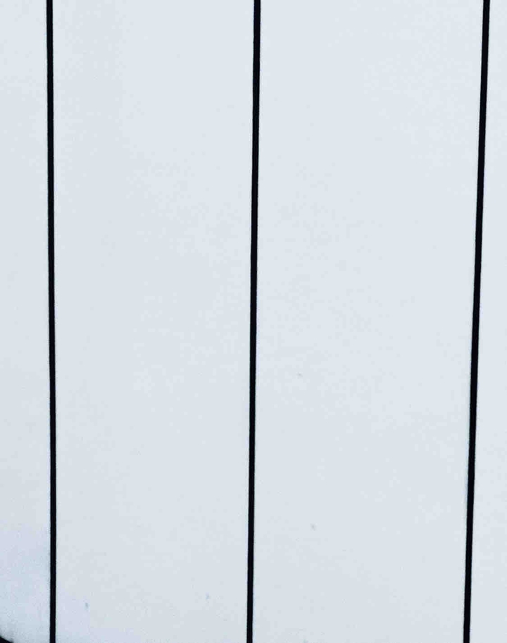 ⠀