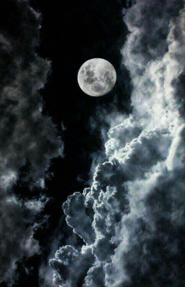 the great moon