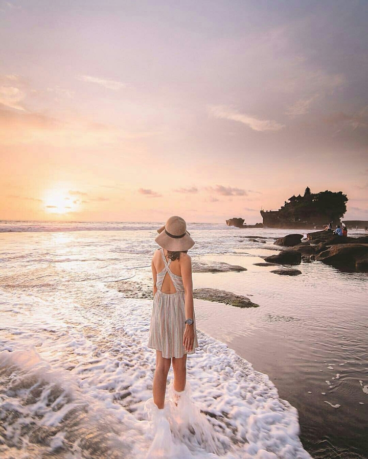 Tanah Lot Temple - Bali 