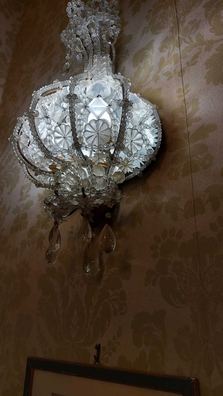 crystal lamp