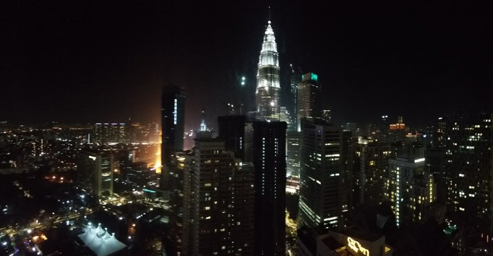 City Never Sleeps
