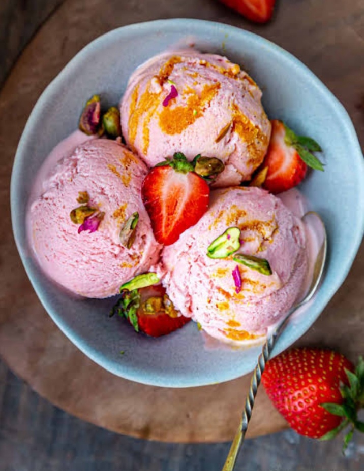 strawberry ice cream