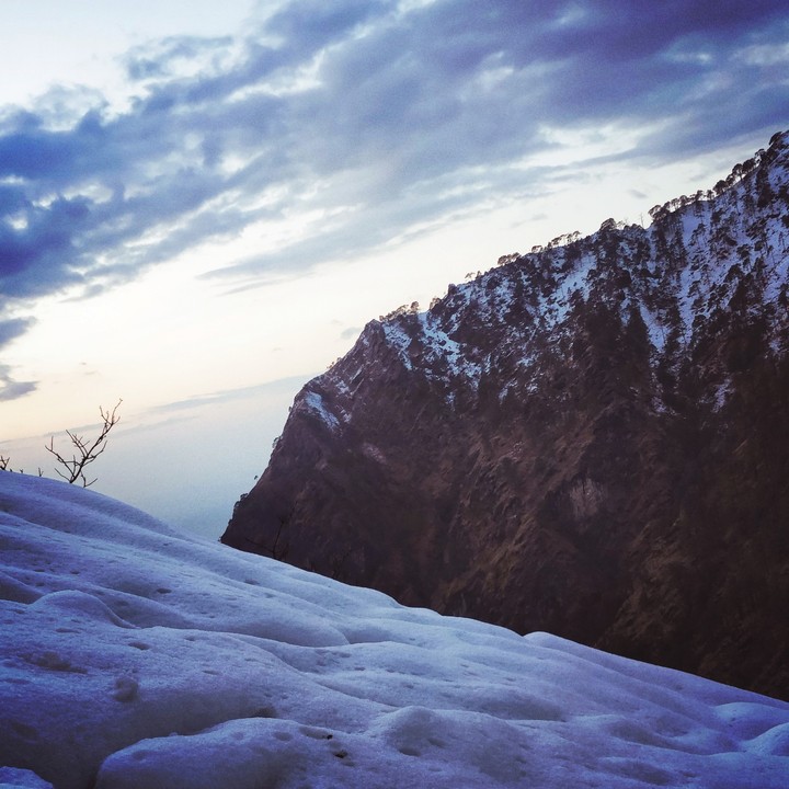 #snowfall#mountains#loveenature#lovemobilephotography#