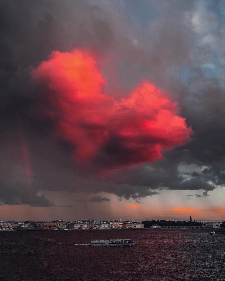The sky of love