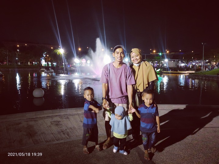 kelauarga kembarrrr