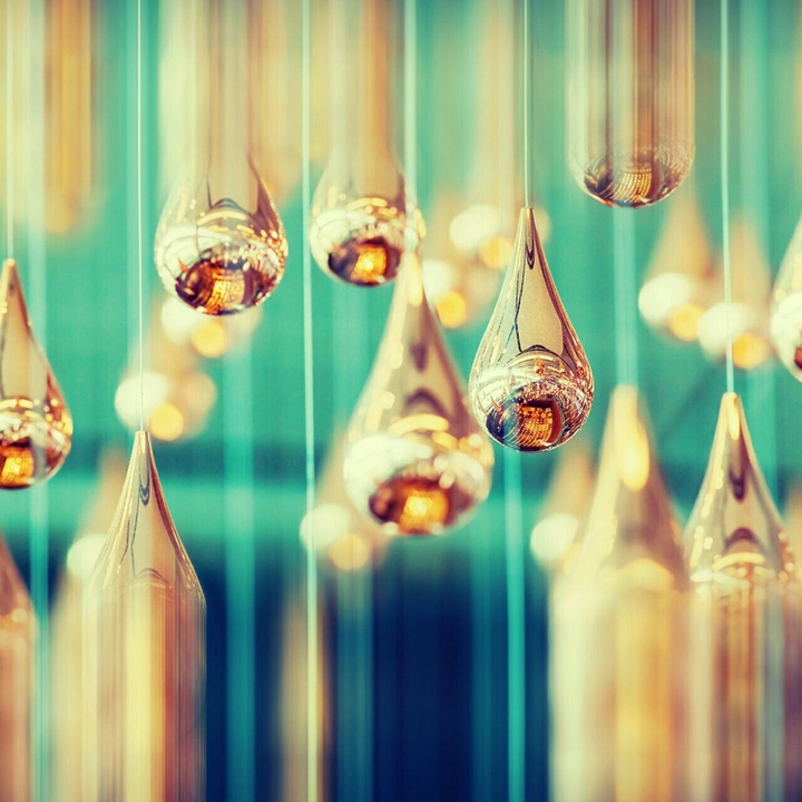 Drops or chimes...
