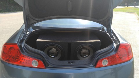 Infiniti G35 back view