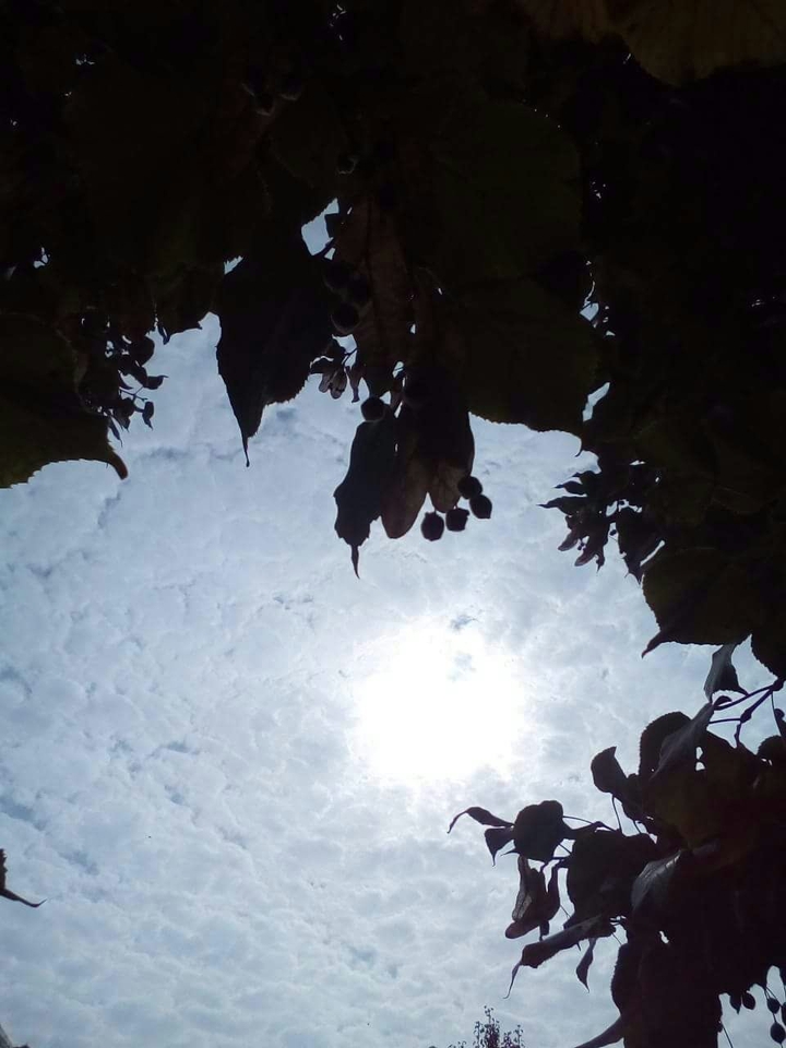 Sun's shining trough the clouds...