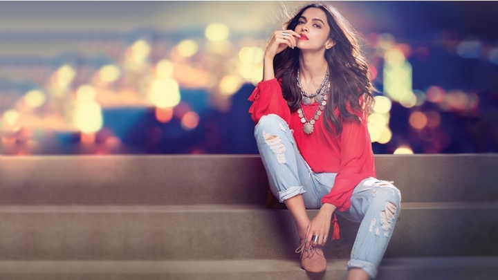 Deepika Padukone Light Bokeh