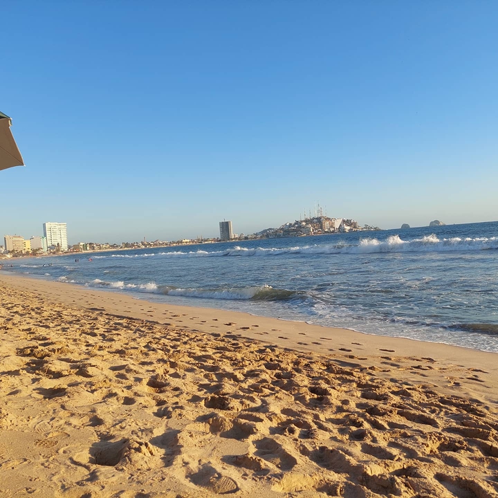 para caminar por todo el malecón, en el Pacífico Méxicano