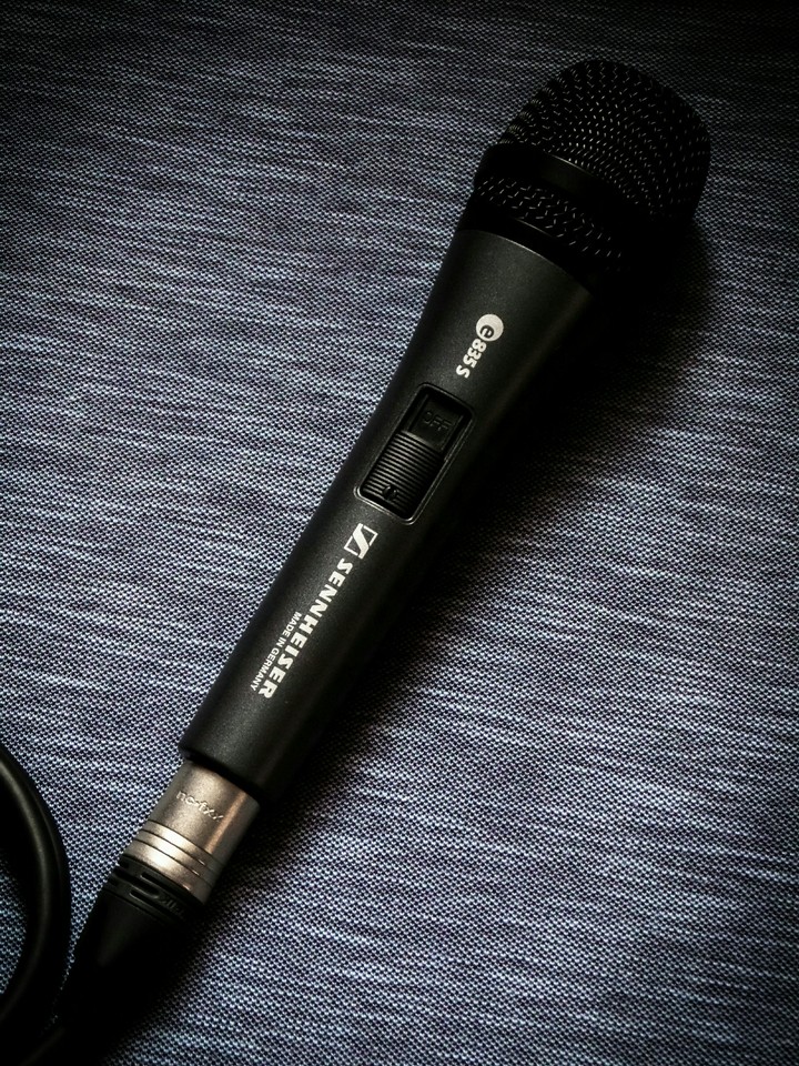Sennheiser e835 s