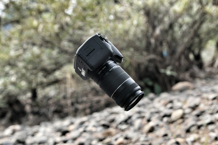 DSLR