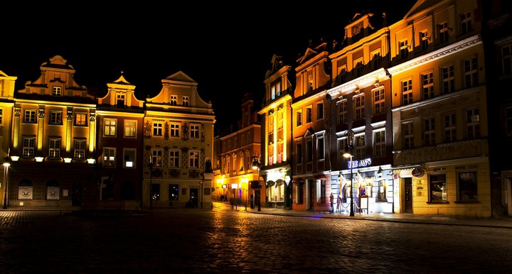 Poznań at night