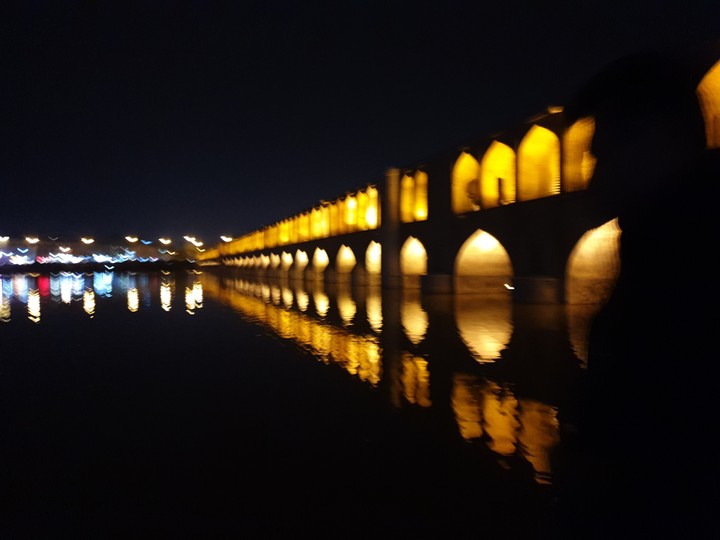 33pol Isfahan