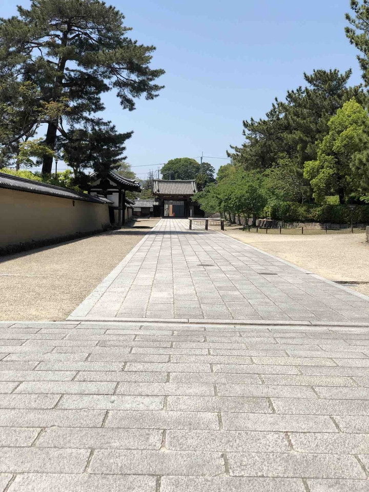 Horyuji   sandou