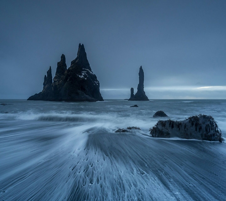 ocean.........blue......waves