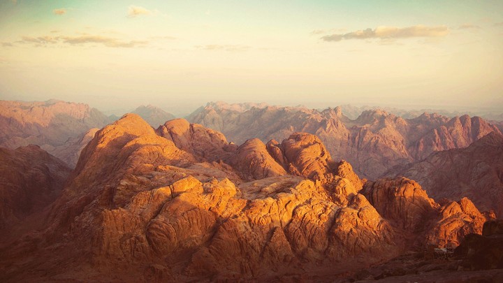 Sinai Peek