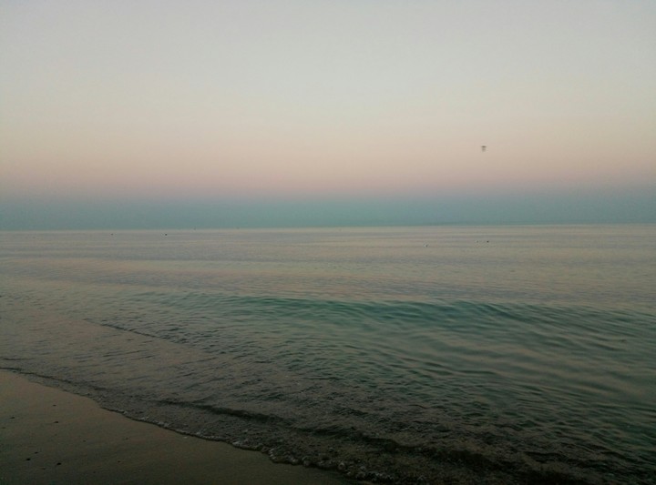 море