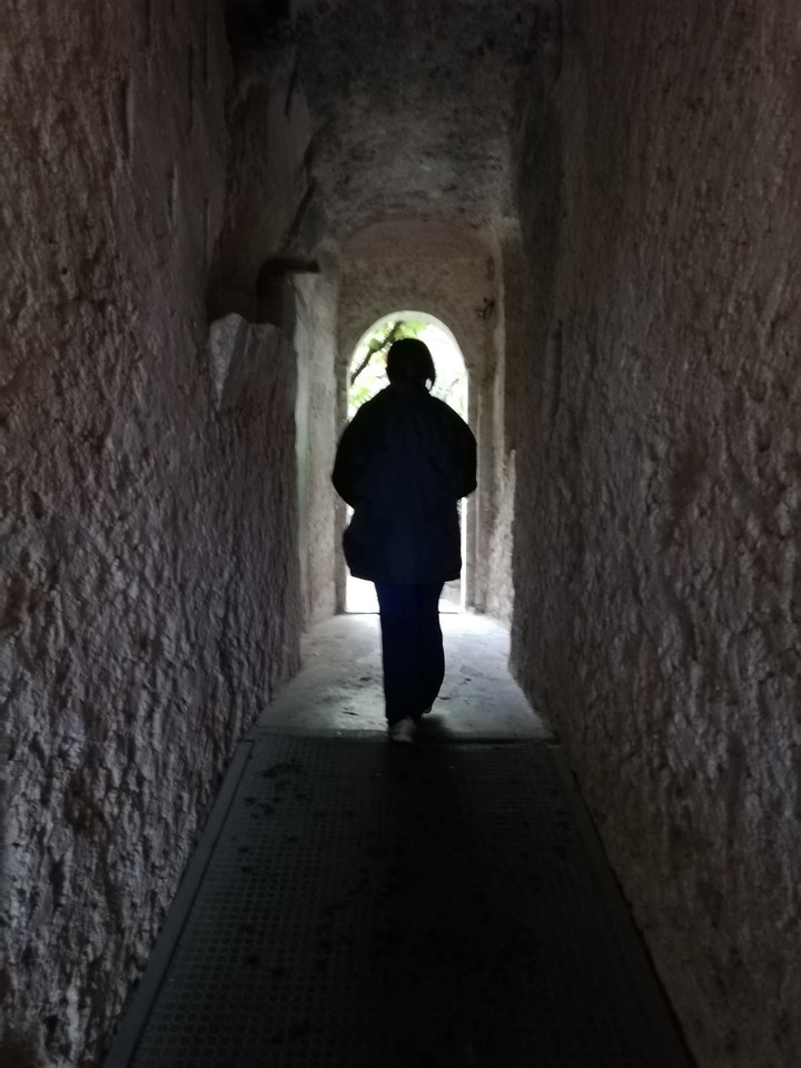 Tunnel